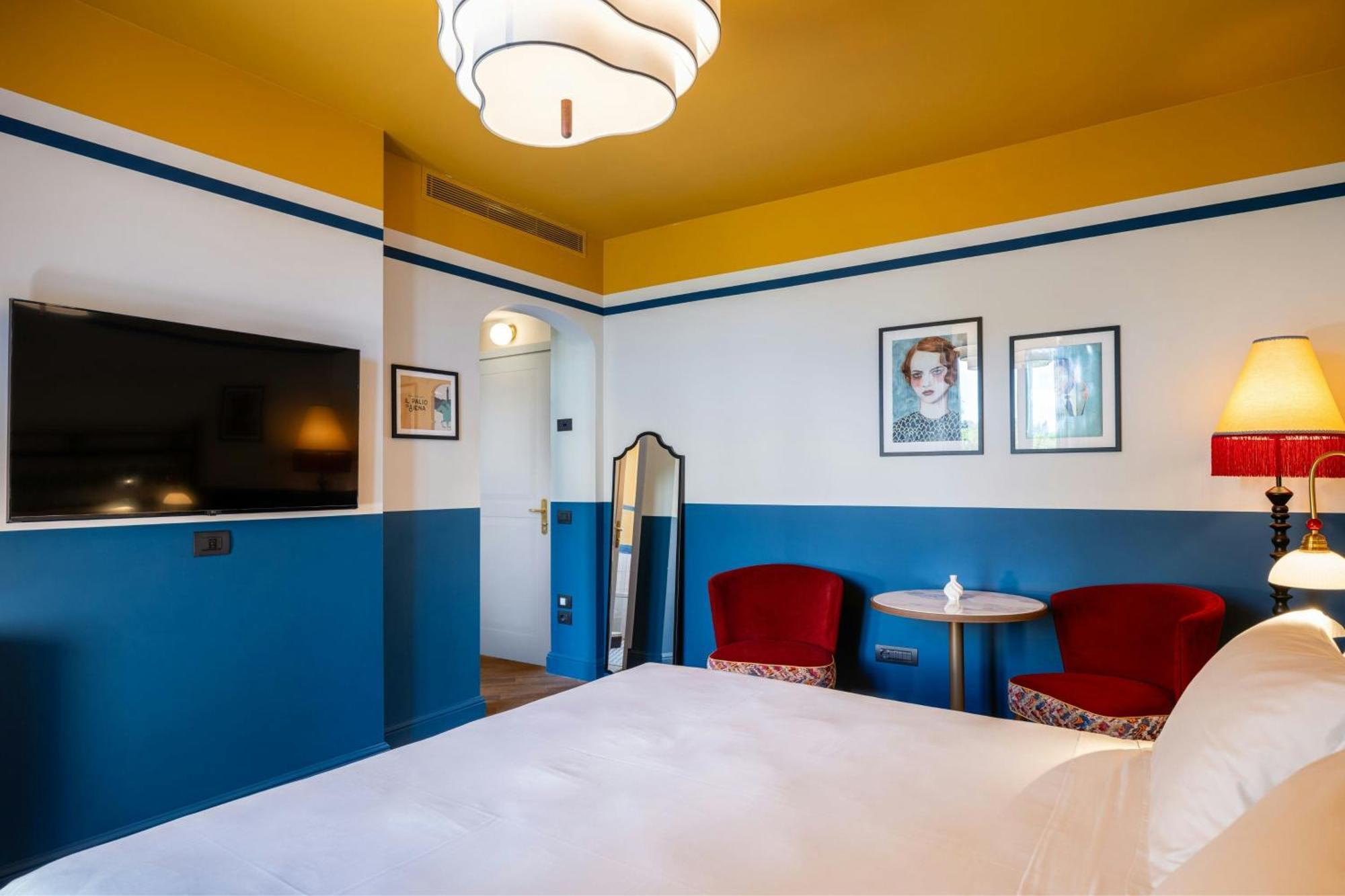 Superior Twin Room with Courtyard View,1690933654:JPEG